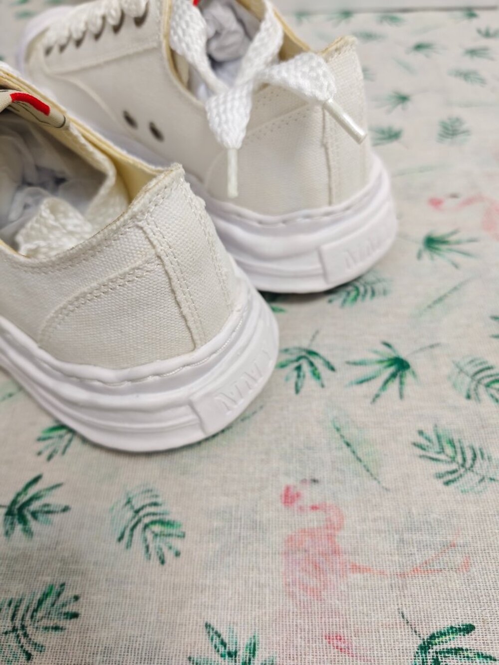Maison Mihara Yasuhiro MMY White Canvas Low-Top Sneakers, Original Sole - Picture 7 of 10